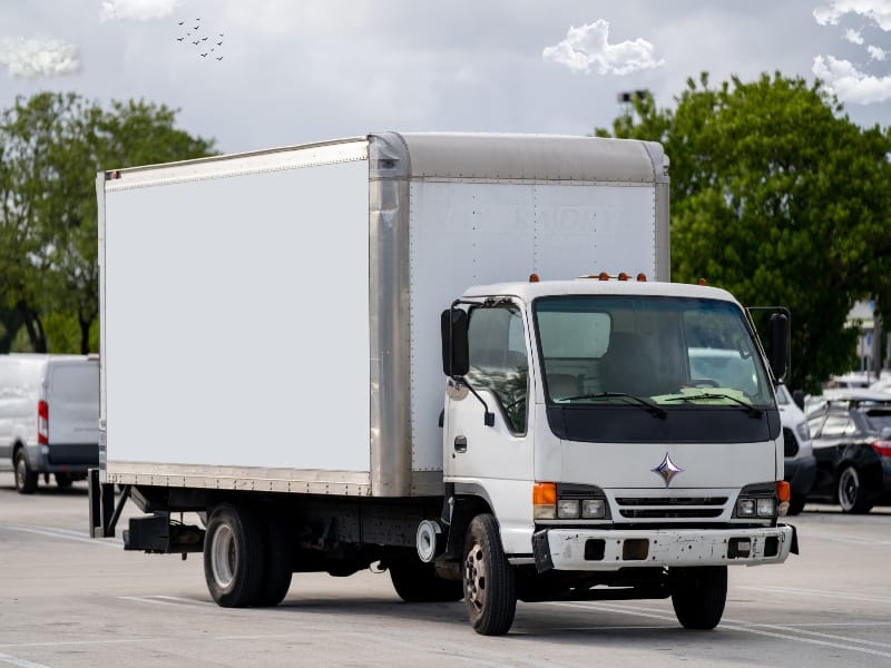 Clarksville box truck towing