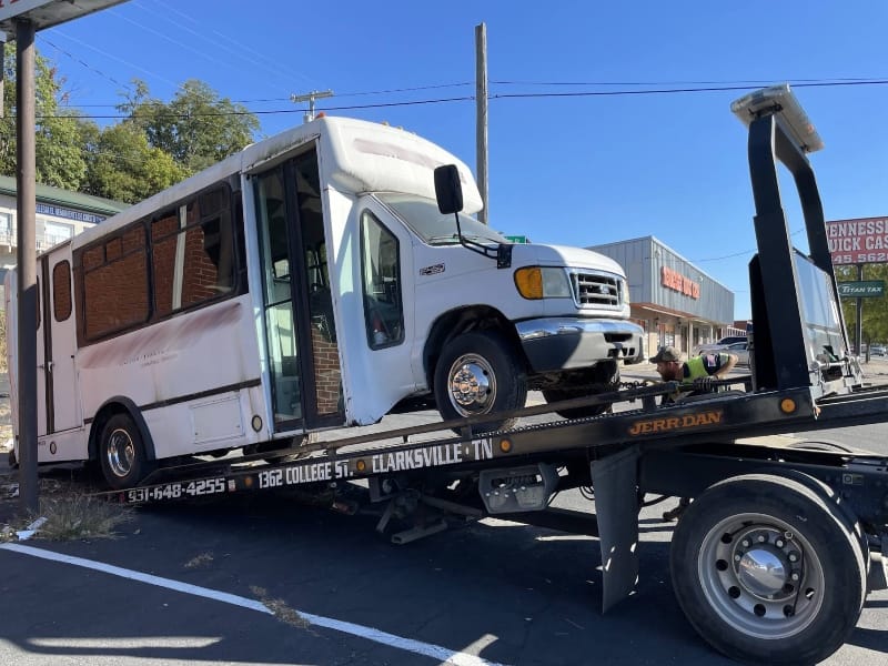 Hopkinsville van towing